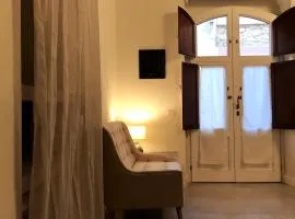 Historic center single independent room Poesia
