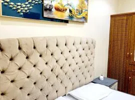 Studio Meublé tres accessible avec tout les commodités au environs