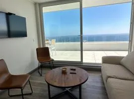 Depto privado con vista despejada al mar en 1 línea, terraza 20 mts y estacionamiento con acceso desde el borde costero