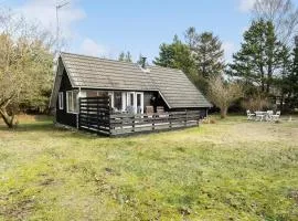 3 Bedroom Lovely Home In Sjællands Odde
