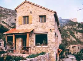 Chambres d'Hotes - Queen bed, Gorges du Verdon