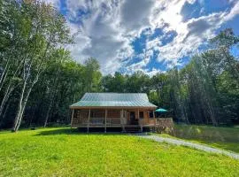 18HA Log home close to Franconia Notch privacy fire pit wifi pool gym passes