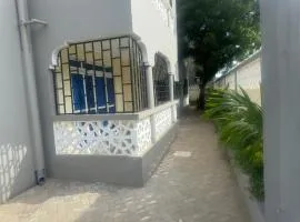 Sun Park Malindi - Back Villa - Black Pearl