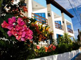 Pousada das Flores, Hotel am Strand in Iriri