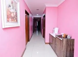 OYO 714 Arina Hotel