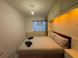 Wallington SM6 Serviced Accommodation