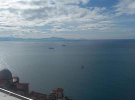 beb I Due Fratelli: Vietri'de bir kendin pişir kendin ye tesisi