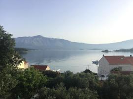 Villa Emilie, hotel in Lumbarda