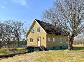 Amazing Home In Mjöbäck
