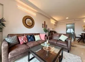 5 Star Luxury Pool, Gym Near Airport BKC