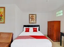 SUPER OYO 1356 Gusti Residence