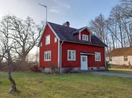Gorgeous Home In Vrankunge With Wifi