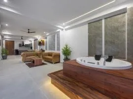 Echron Luxury 2BHK Apartment with Jacuzzi