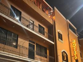 Hotel Ipsan Nah, hotel v destinácii La Esperanza