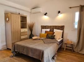 Li Cabanoun, Studios au Soleil Issambres Sainte-Maxime à 3min de la plage à pied, Hotel in Sainte-Maxime