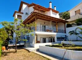 The Mirador Boutique Villa with Scenic Sea View
