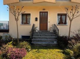 casa vacanza Tivàn, Hotel in Cremia