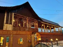 Mae Klang Luang Villa แม่กลางหลวงวิลล่า