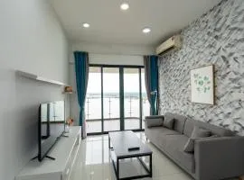 Bay Laurel Sunset Full Seaview Beach Kids Zone