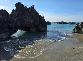 Max apartman, hotel v destinaci Scalea