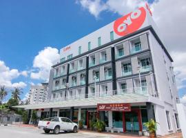 OYO 89848 Link Boutique Hotel, hotel in Melaka