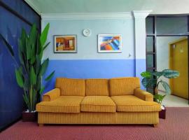 OYO 89922 The Sarina Hotel & Cafe, hotel v destinaci Jeli