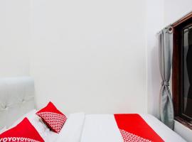 OYO 2965 Silvia Homestay, hotel in Kupang