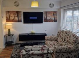 Ground 1 Bed Flat with a Garden, hotel in Leicester