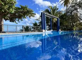 Sapodilla Villa - Cliffside Luxury Villa with Ocean Views & 50ft Pool