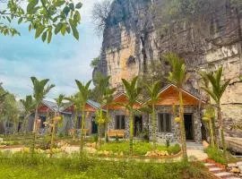 Ninh Binh Mountainside Bungalow