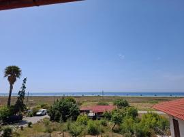 Flo Maisonette with Sea View, hotel en Sozopoli