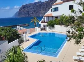 Apartment mit Sonnenterrasse und Panorama - Meerblick, 5 Min. von Hafen + Strand