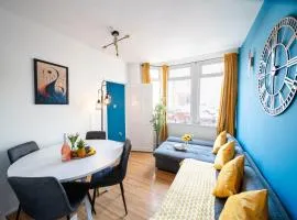 Open Mind Property - HotTub, 7 Guests & Parking
