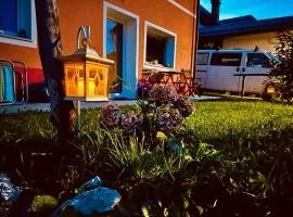 Riverdance with mountain view, garden and private parking
