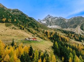 Die Acherberg Alm, hotel v destinaci Oetz