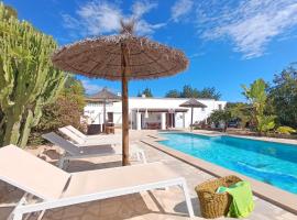 Maison Calme wifi, aircon, private pool, ξενοδοχείο σε Santa Agnès de Corona