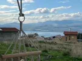 הבית על הנוף במושב רמות - 4 חדרי שינה