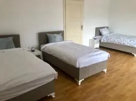 NK Apartment - Girls Only
