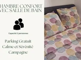 Chambre Indépendante avec Salle de Bain et Parking Gratuit