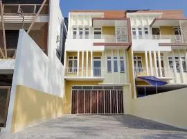OYO Life 3531 Wisma Eka
