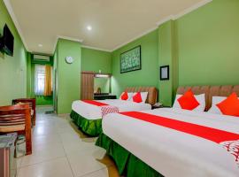 CAPITAL O 3933 Hotel Grand Anugrah, hotel v destinaci Bandengan