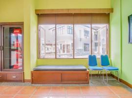 OYO 3896 Villa Pesona Wisata Puncak, hotel v destinaci Cianjur