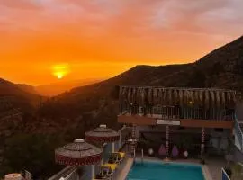 Auberge Les Montagnes du Paradis Your Hidden Retreat in Paradise Valley