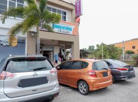 OYO 90180 Gemilang Hotel Kerteh, ξενοδοχείο σε Dungun