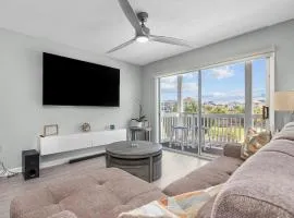 Water Way Oasis 3 Bedroom 2 Bath On The beach