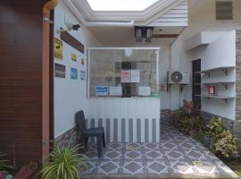 OYO 771 Darius' Residences, Hotel in Moalboal