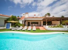Villa with heated pool in Gran Canaria