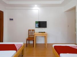 OYO 777 Rn Guesthouse, Hotel in Moalboal