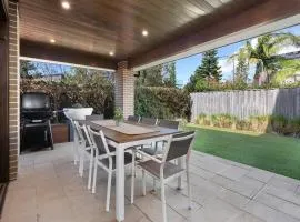 Luxe Retreat Shell Cove - Walk to Marina