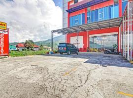 Hotel O Bukittinggi near Padang Luar formerly New Aedo, hotel u gradu Padangluar